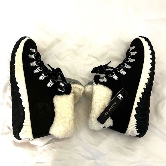 Sorel Out N About Plus Conquest sz 6 Boots - Picture 5 of 16